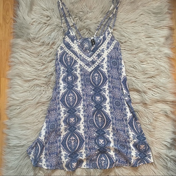 Design Lab Lord & Taylor Dress - Picture 2 of 8